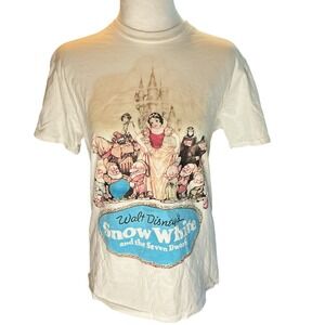 Disney Parks Snow White Seven Dwarfs Graphic Tee White Size M Vintage Style